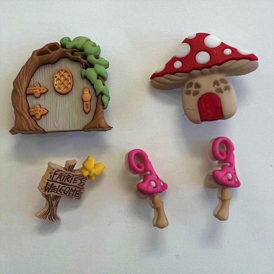 Bottoni decorativi in resina a forma di funghi fiabeschi stafil busta da 3 pezzi 3 cm circa