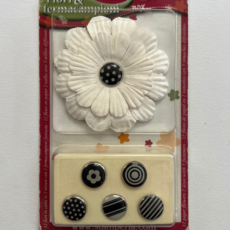 Fermacampione fantasia più fiori di carta stamperia busta con 12 pezzi più margherite di carta