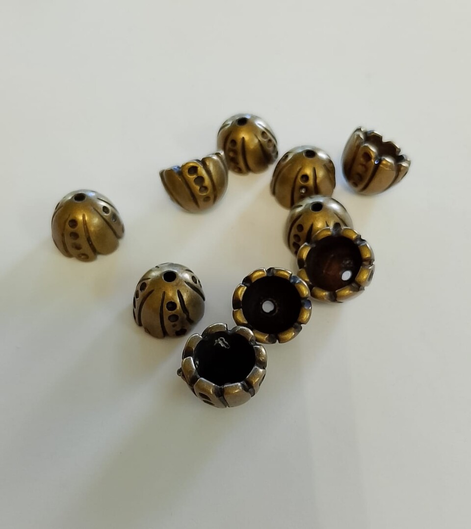 Coppetta forata colore ottone mm13 Free Bigiotteria busta da 10pezzi