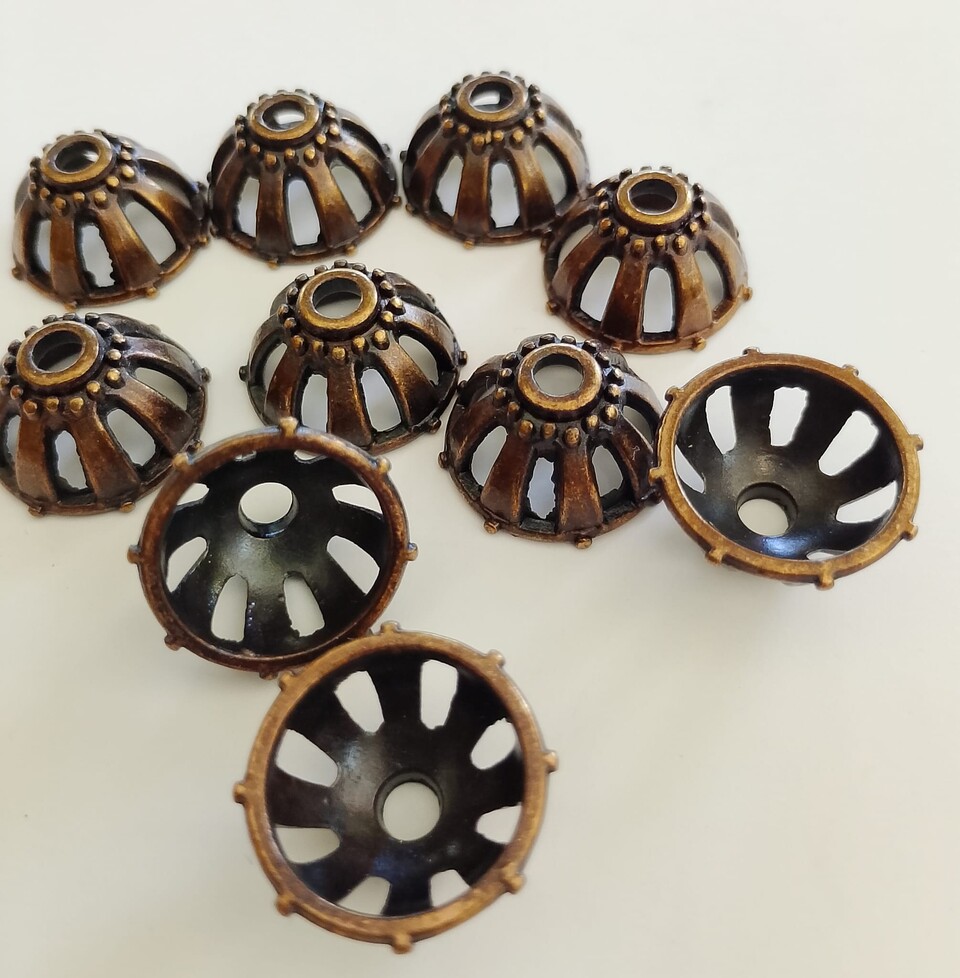 Coppetta forata colore ottone mm13 Free Bigiotteria busta da 10pezzi