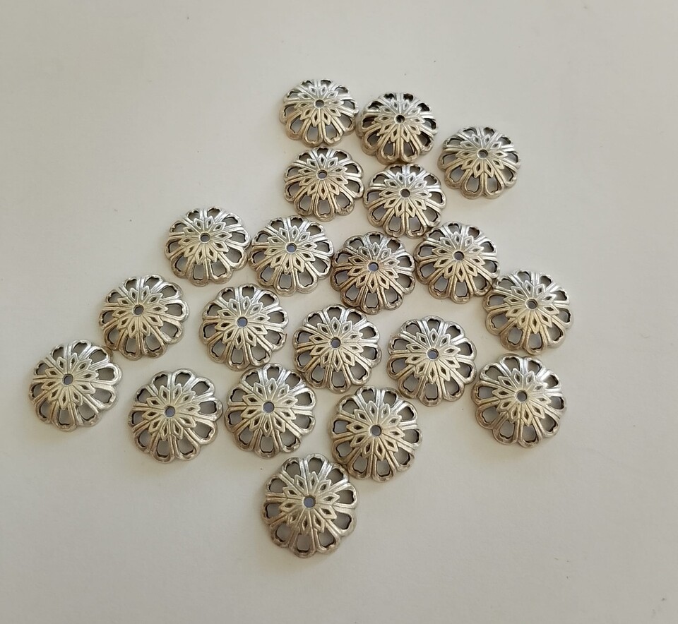 coppetta copriperla colore argento chiaro 14 mm menoni busta da 20 pezzi