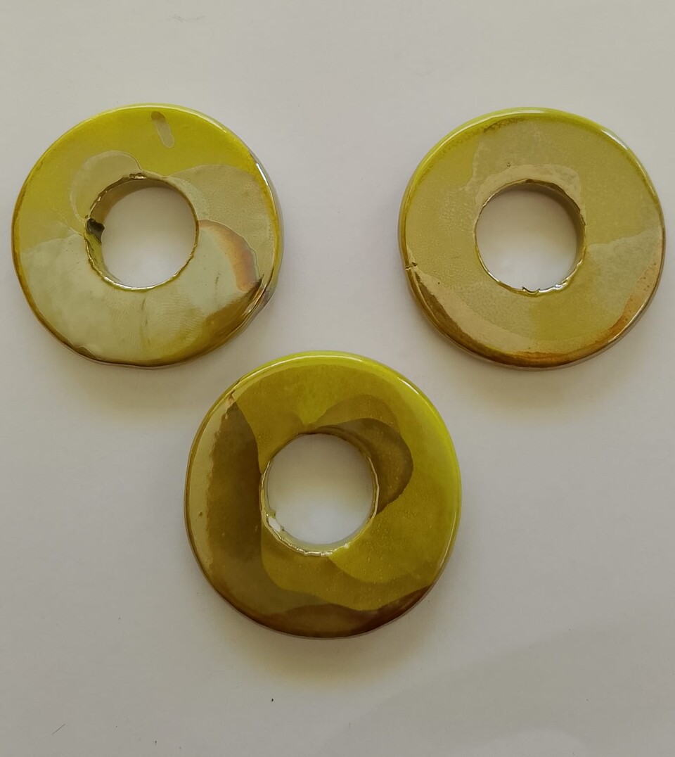 ciondolo in ceramica colore verde diametro 45mm nikolis group busta da 3 pezzi