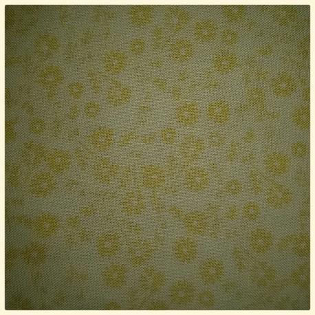 Tessuto americano avorio con fiorellini to.do 50x55cm