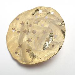 Ciondolo disco martellato decorato  (2pezzi) menoni colore oro