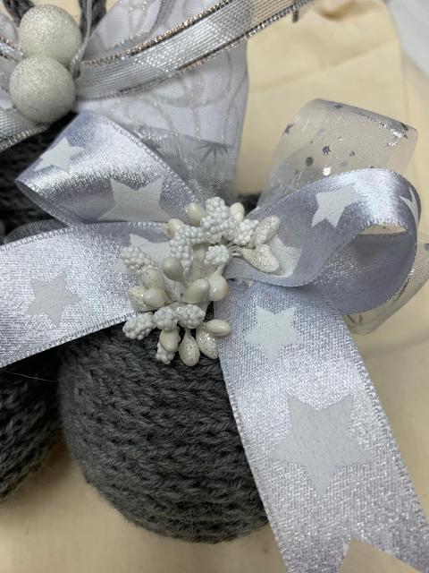 Set n° 3 Palle di Natale  arti e grafica in lana con fiocchi decorati