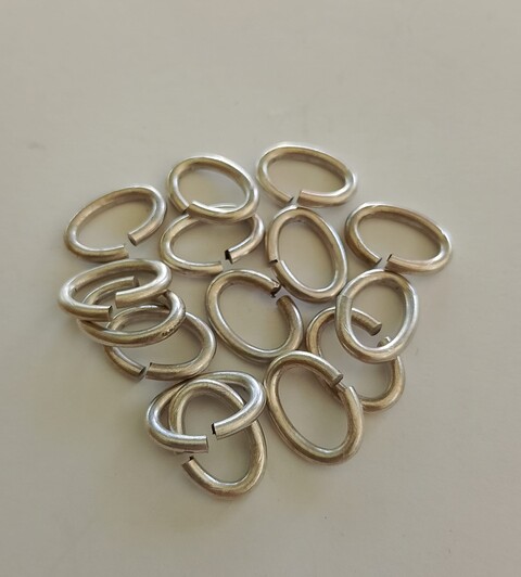 Anellino ovale per brick stitch mm 15 spessore 1 mm colore argento menoni busta da 15 pezzi