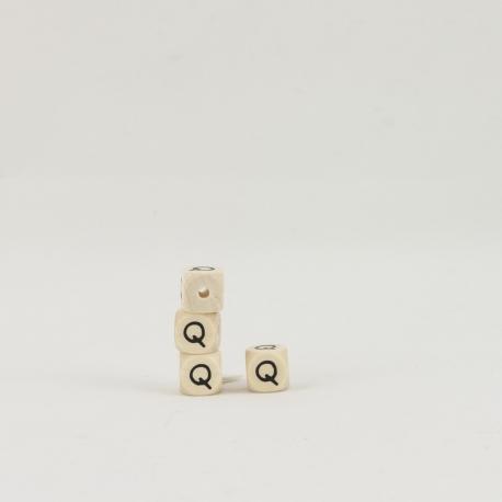 cubo lettera Q in legno arti e grafica 1 cm