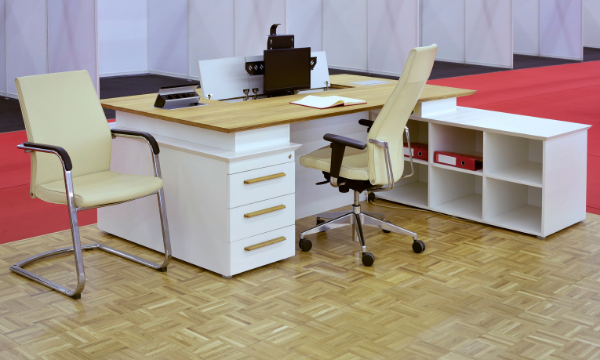 Realizzazione di arredamento per uffici