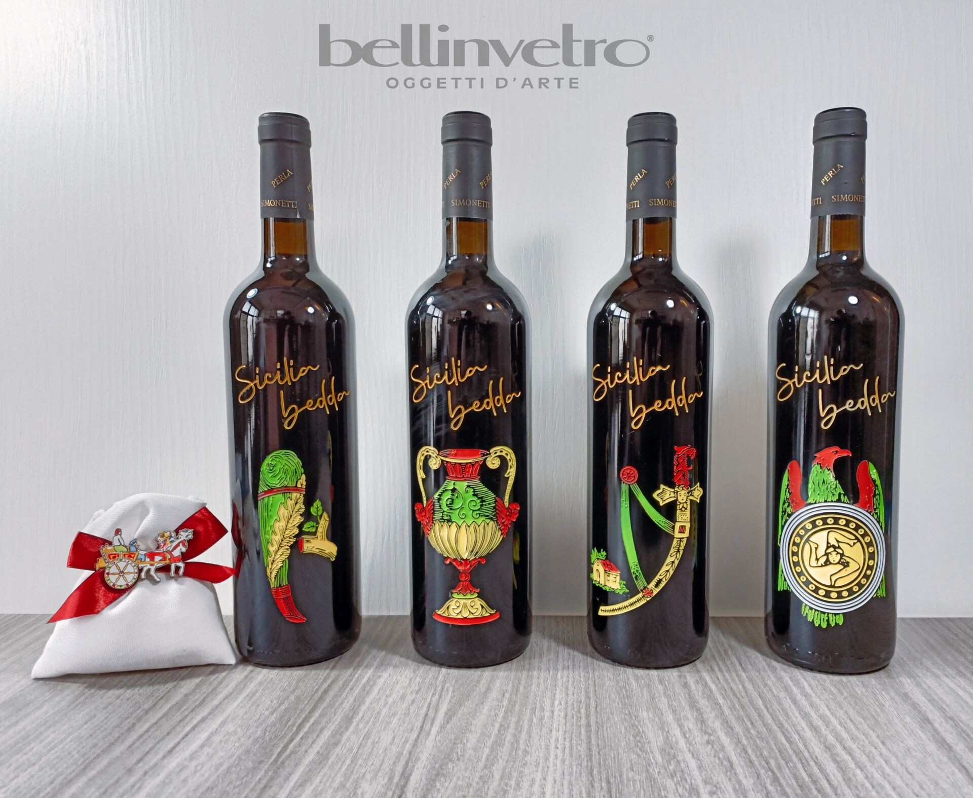 Bottiglia incisa e dipinta assi siciliani VINO CANTINE PAOLINI BELLINVETRO