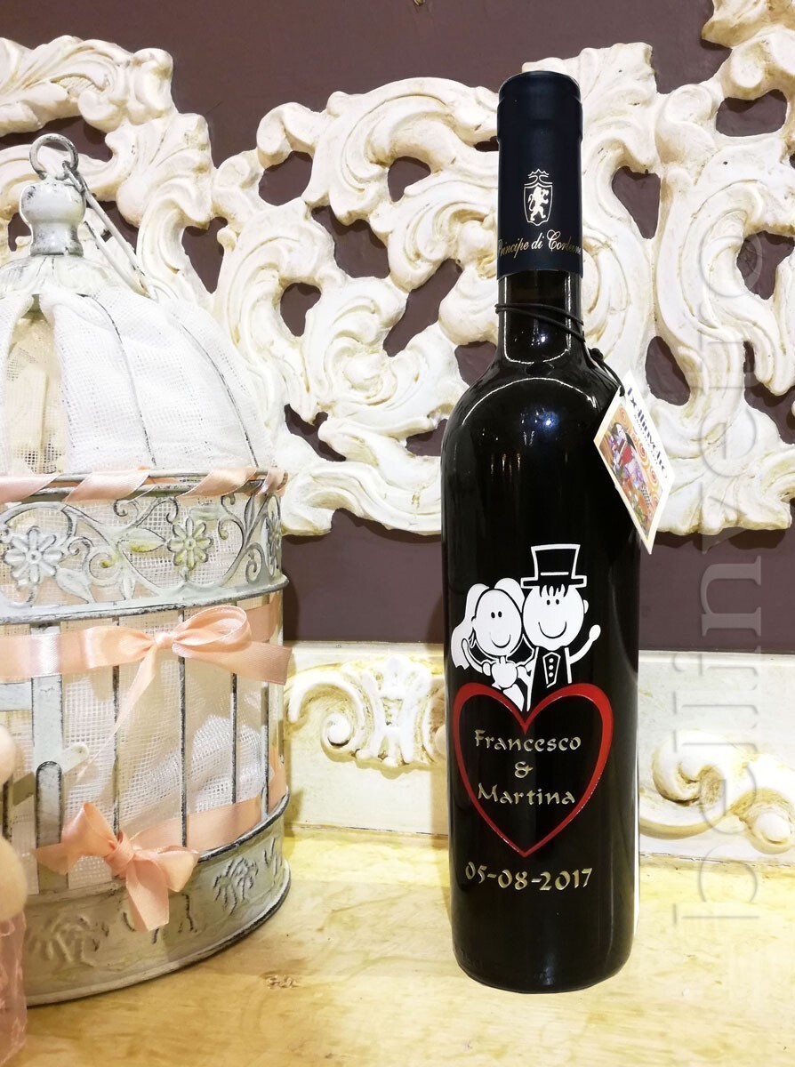 Bottiglia incisa e dipinta a mano sposi VINO CANTINE PAOLINI 09