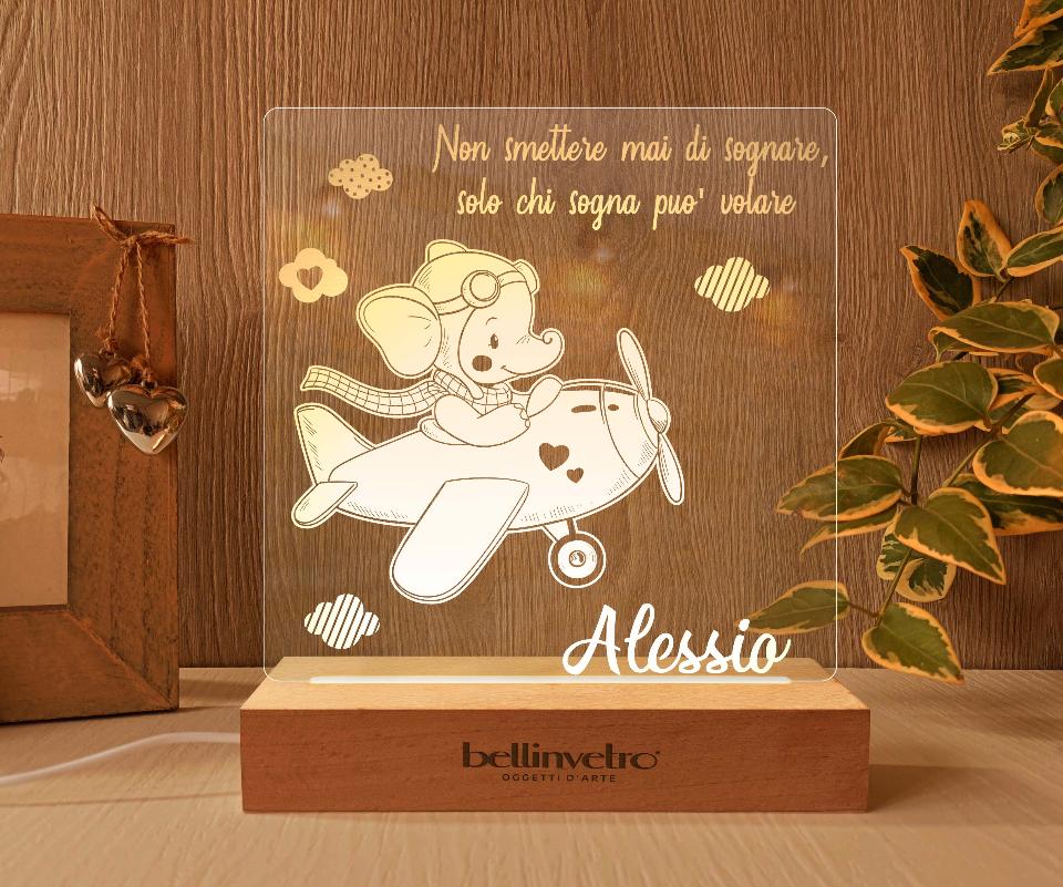 Lampada LED in plexiglass | NIGHT LIGHT | elefantino con aeroplano con base in legno BELLINVETRO VR 390