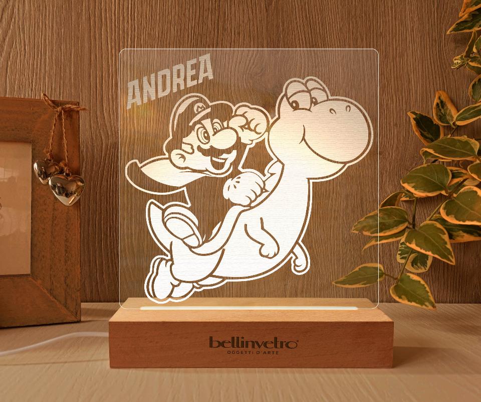 Lampada notturna a led super mario  con base in legno BELLINVETRO VR 402