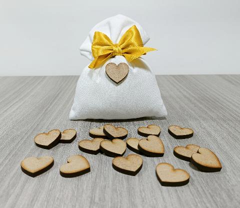 Cuoricino in legno bomboniera segnaposto BELLINVETRO VR 20