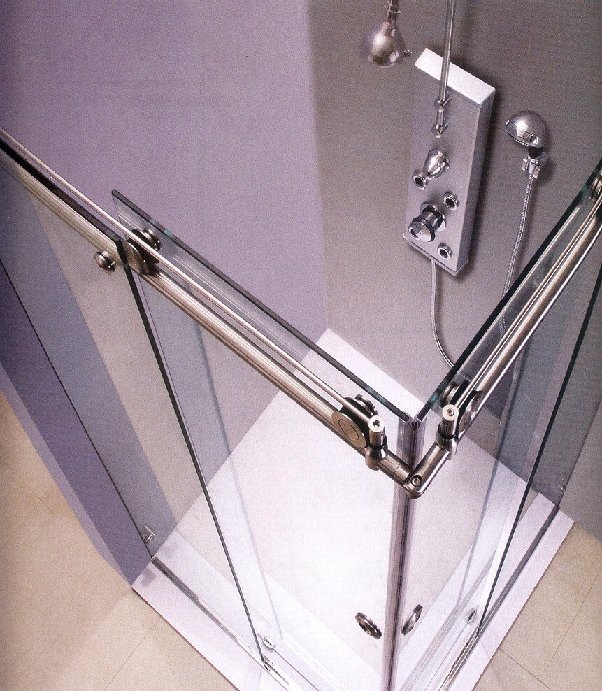 box doccia in vetro temperato provvisto di accessori  BELLINVETRO 34