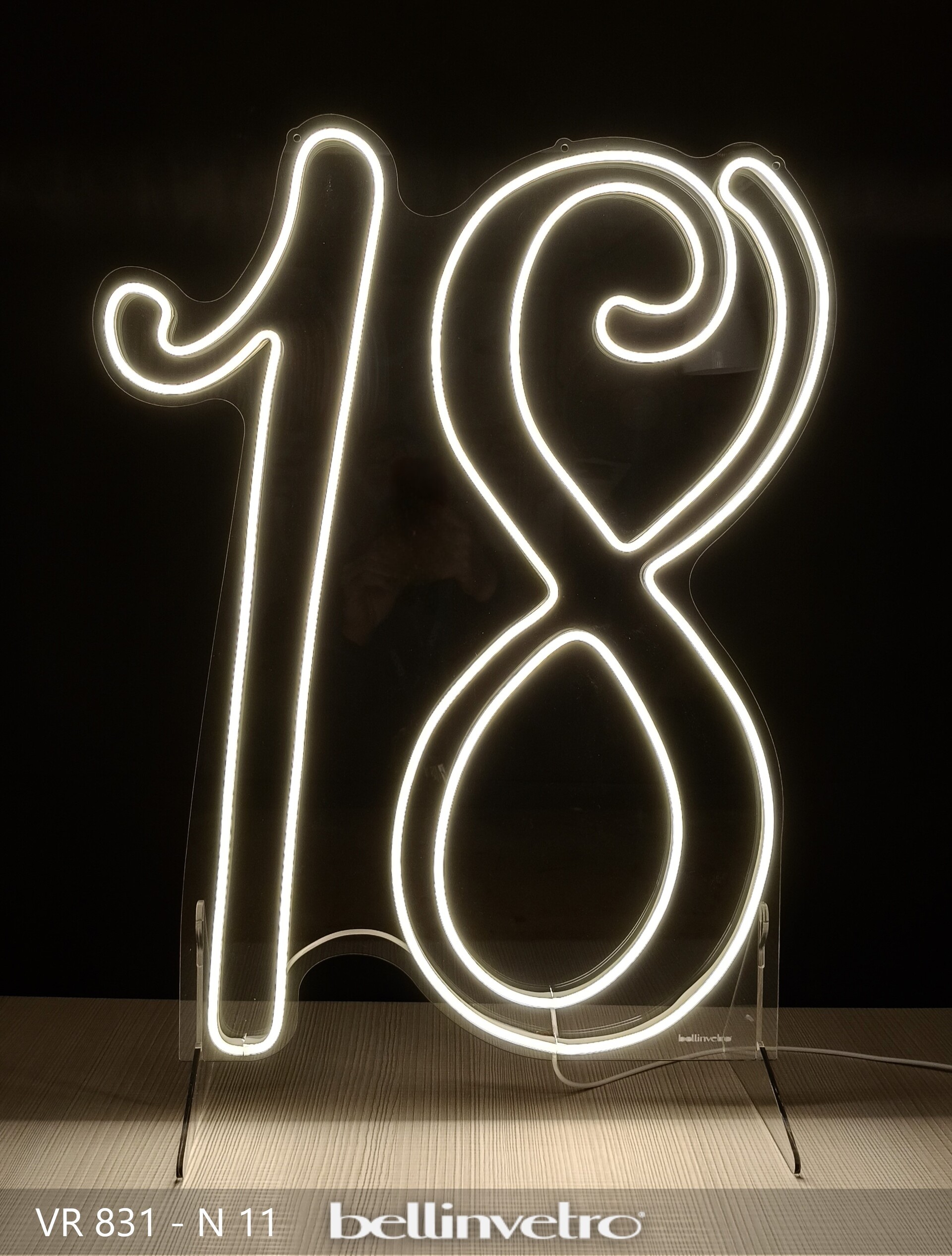 Numeri neon led doppi uniti personalizzabili - monocolore o RGB da parete | d'appoggio BELLINVETRO VR 831