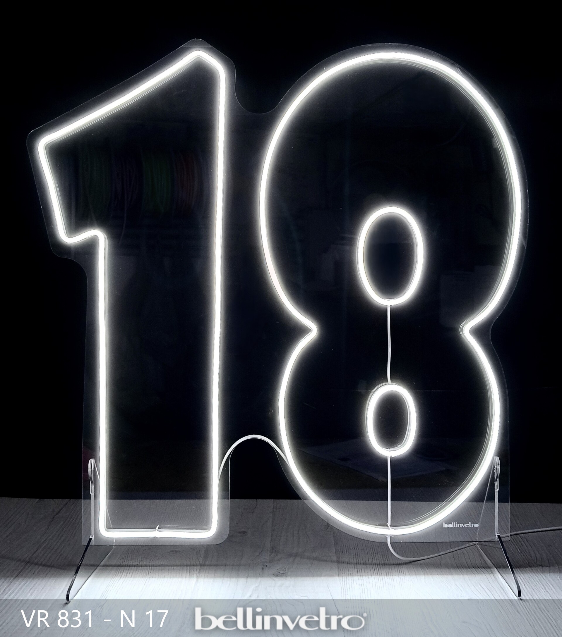 Numeri neon led doppi uniti personalizzabili - monocolore o RGB da parete | d'appoggio BELLINVETRO VR 831