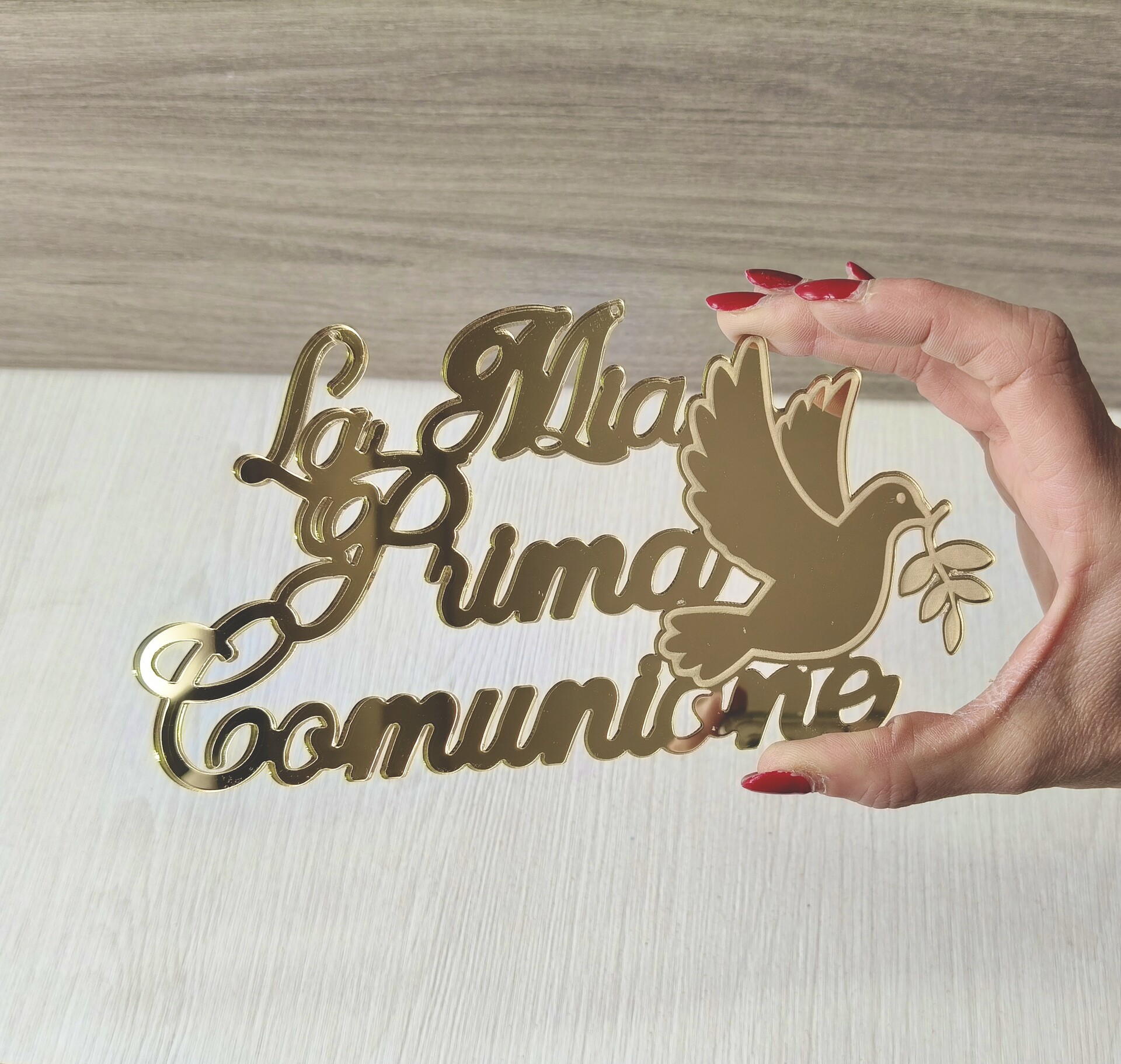 Scritta in plexiglass specchiato "La Mia Prima Comunione" con colomba BELLINVETRO VR 1096