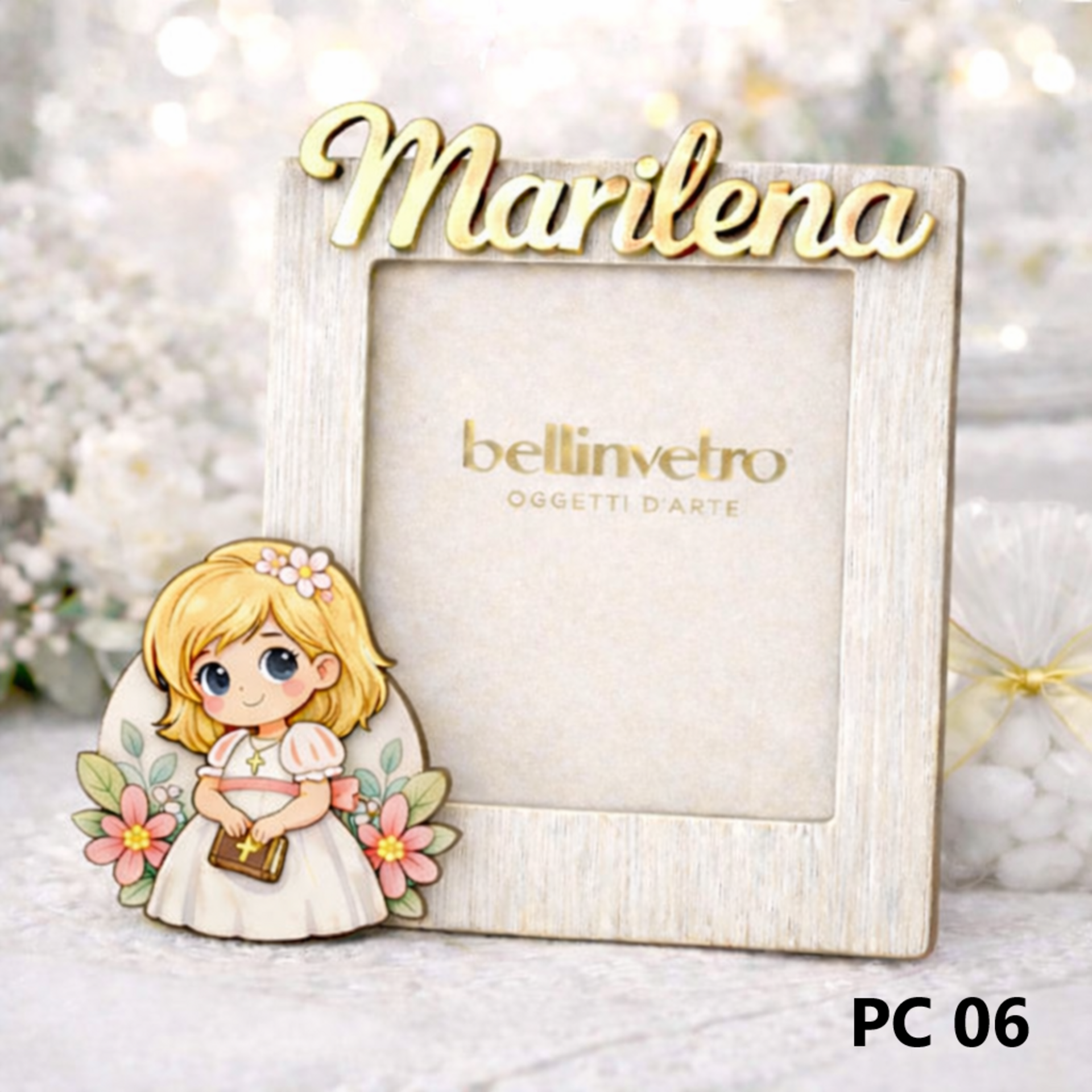 Portafoto personalizzato in legno con nome in plexiglass e personaggio "Comunione" BELLINVETRO VR-UV 1524