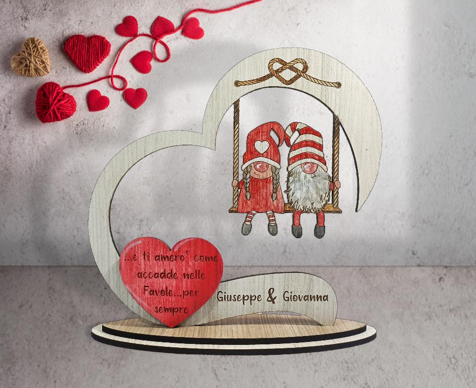 Gnomi dell'amore in legno dipinti a mano  BELLINVETRO