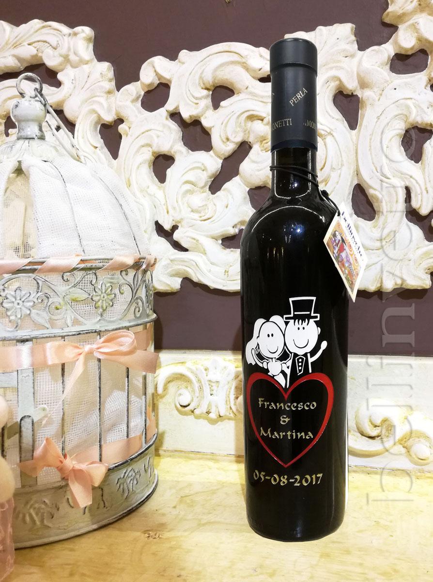 Bottiglia incisa e dipinta a mano sposi VINO CANTINE PAOLINI 09