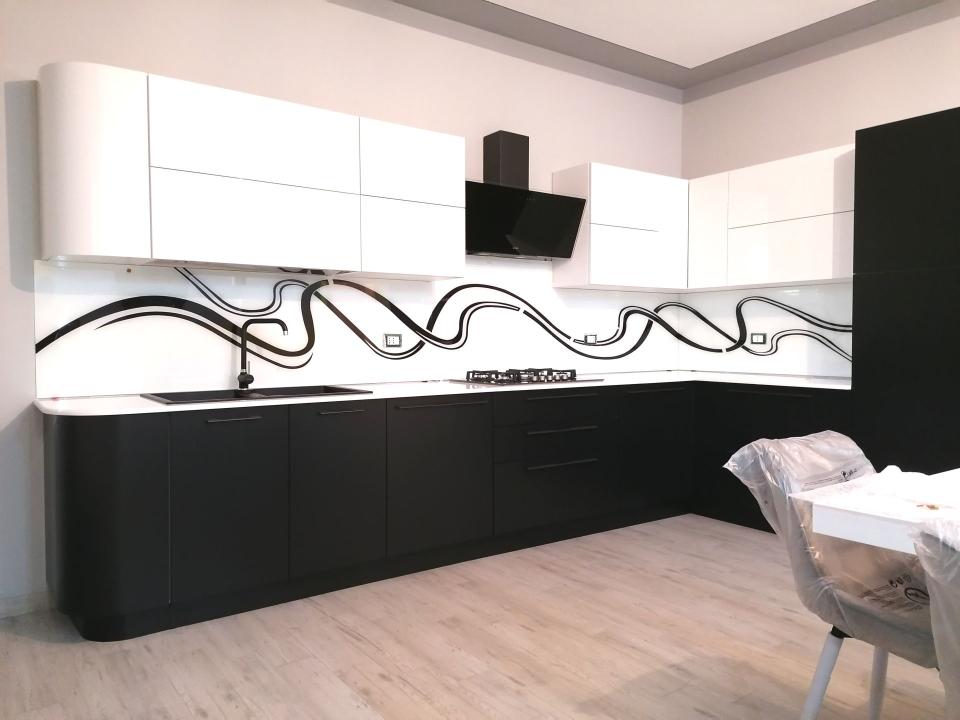 Paraschizzi cucina in vetro laccato 5 mm trasparente extrachiaro temperato BELLINVETRO
