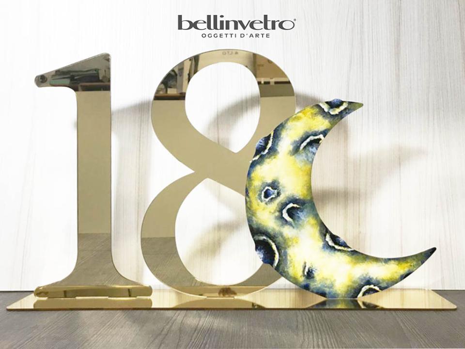 Numero 18 in plexiglass specchiato con luna in legno BELLINVETRO VR 310