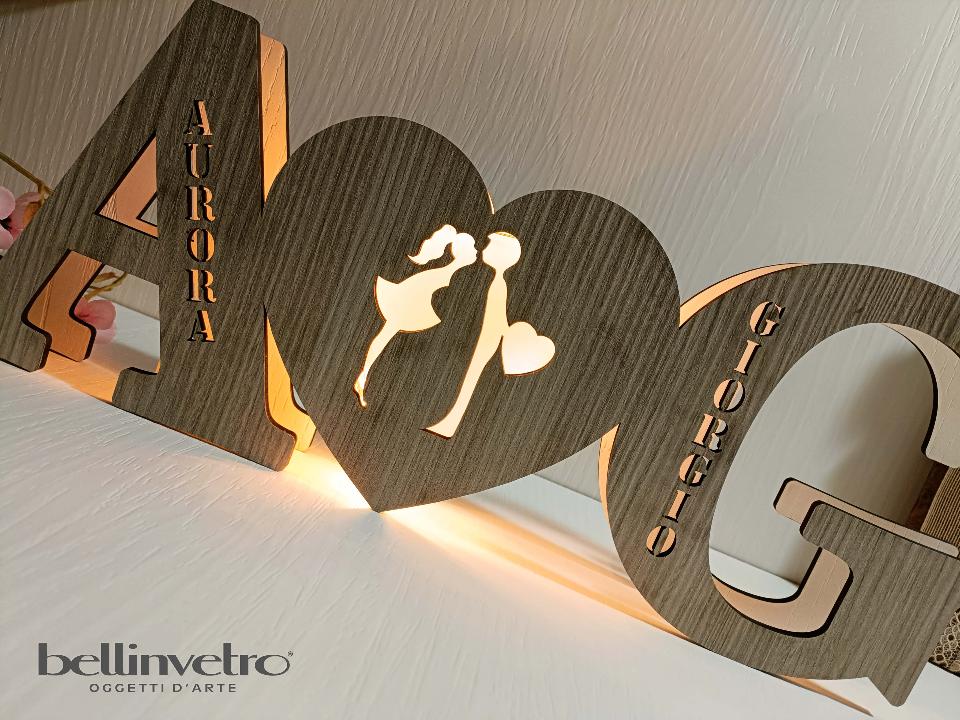 Lampada con iniziali con cuore san valentino nomi, data e dedica BELLINVETRO VR 410
