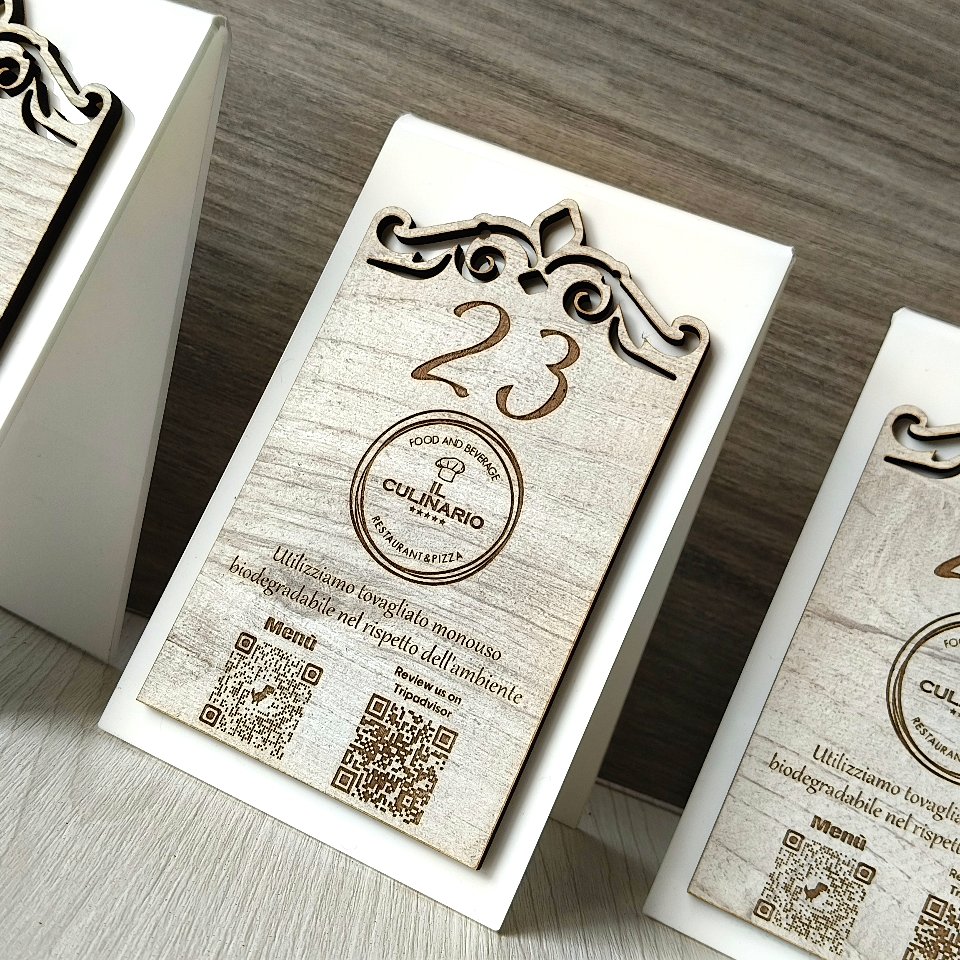 Cavalierie da tavolo | segna tavolo | ristorante qr code in legno e plexiglass VR 245 BELLINVETRO