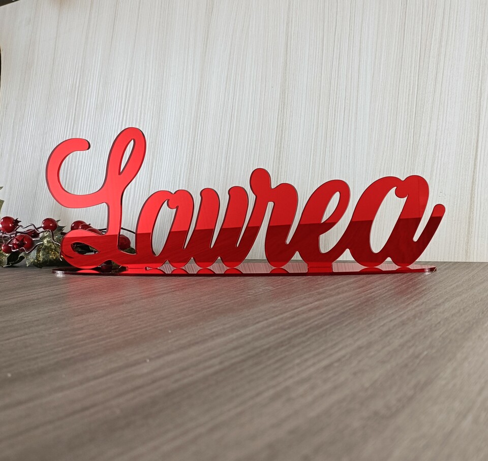 Scritta Laurea con base d'appoggio in plexiglass specchiato su una riga BELLINVETRO VR 1395