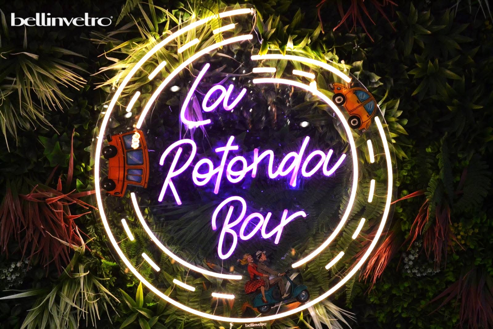 Insegna a neon led per locale BELLINVETRO LOGO AZIENDALE