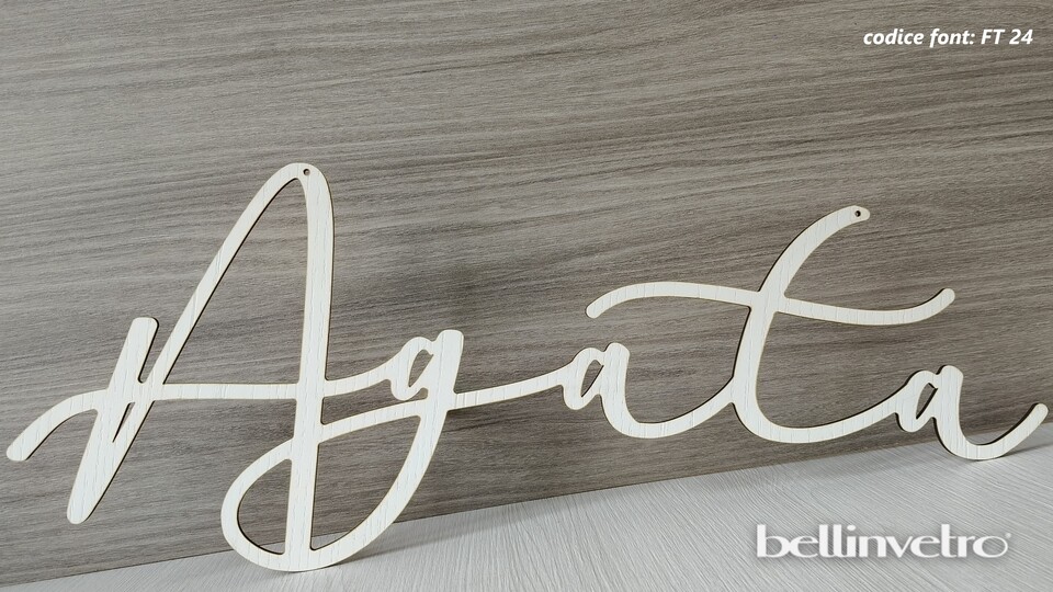 Scritte e nomi personalizzati in legno laccato o laminato su una riga BELLINVETRO VR 158