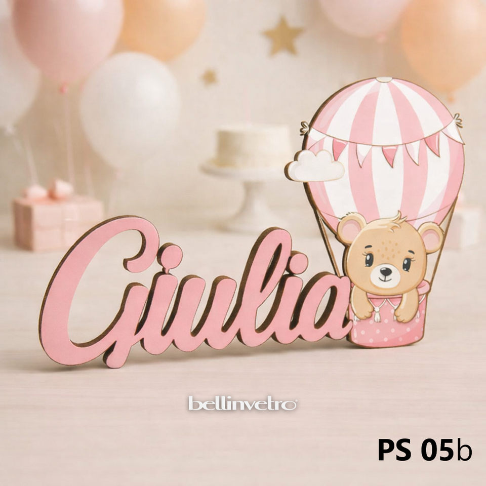 Nomi personalizzati in legno laccato con personaggio su una riga BELLINVETRO VR-UV 1451