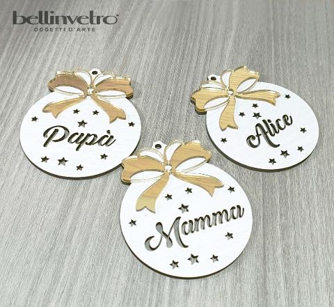Pallina natalizia in legno personalizzata  con fiocco a rilievo BELLINVETRO VR 63 A-B-C FL 01 + SP ORO