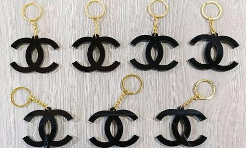 Logo chanel plexiglass calamita o portachiave BELLINVETRO VR 431