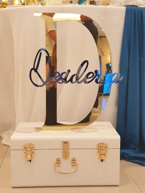 Iniziali in plexiglass con nomi personalizzati BELLINVETRO VR 146
