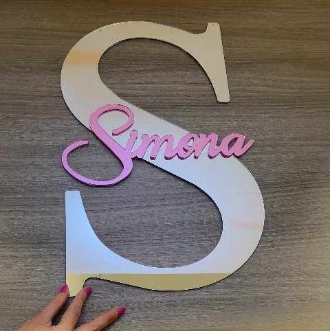 Iniziali in plexiglass con nomi personalizzati BELLINVETRO VR 146