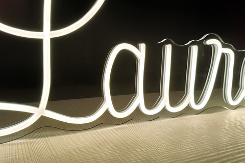 Scritta neon LED INCASSATO - Laurea monocolore da parete BELLINVETRO VR 1359