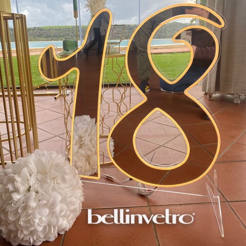 Numero neon - 18 monocolore specchiato da parete | d'appoggio BELLINVETRO VR 1310 LUXURY