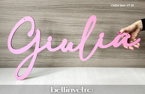 Scritte e nomi personalizzati in legno laccato o laminato su una riga BELLINVETRO VR 158