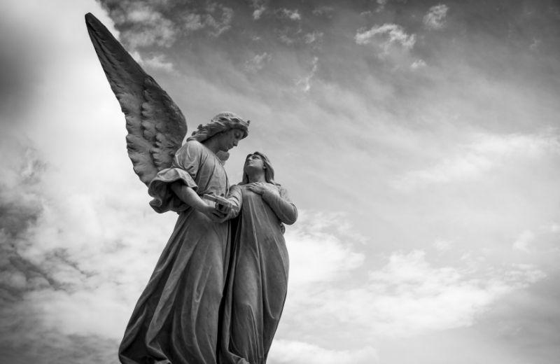 Cartomanzia degli Angeli al telefono a basso costo