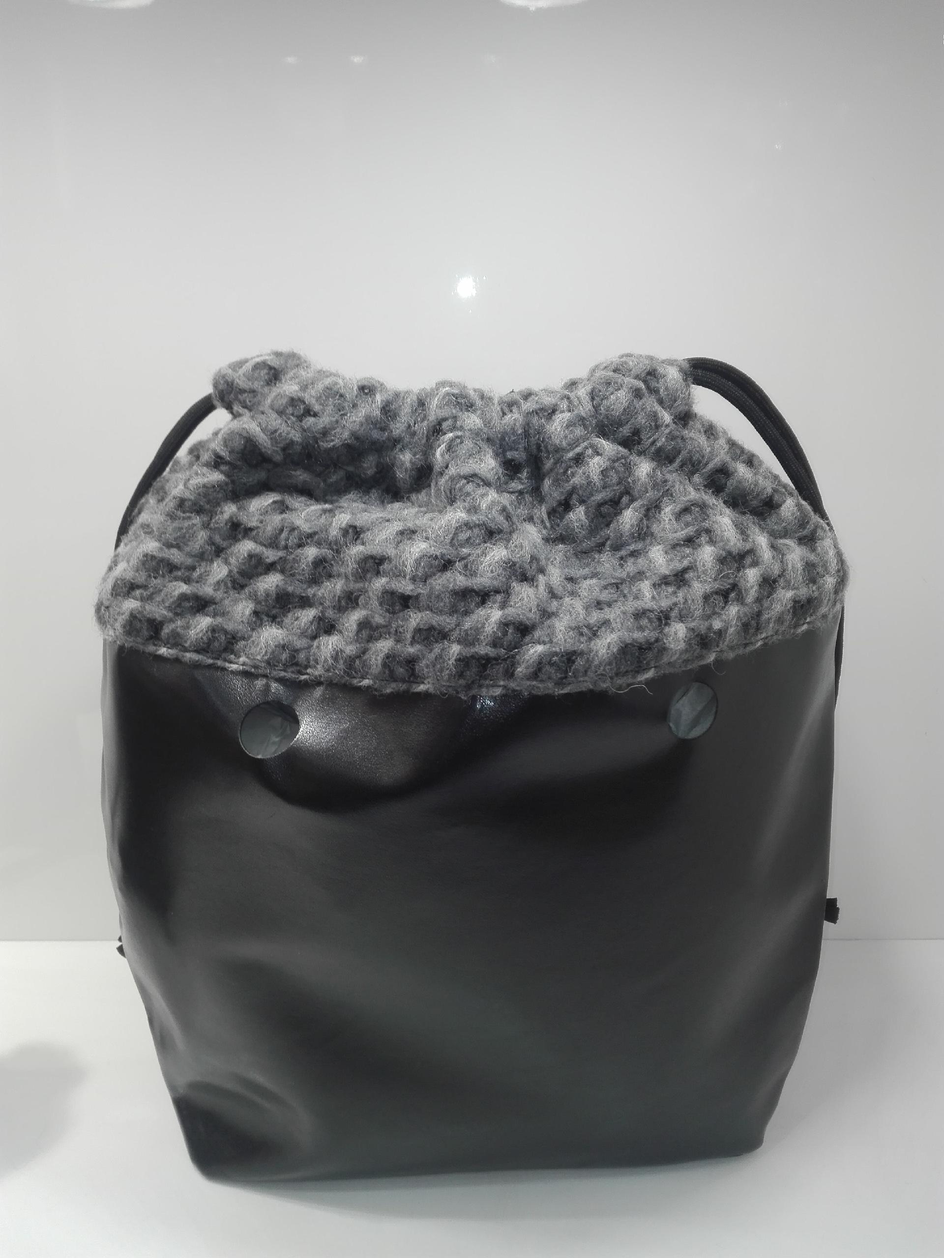 O bag mini .sacca interna coulisse lana bolle sacca interna O bag mini lana bolle con coulisse O Bag