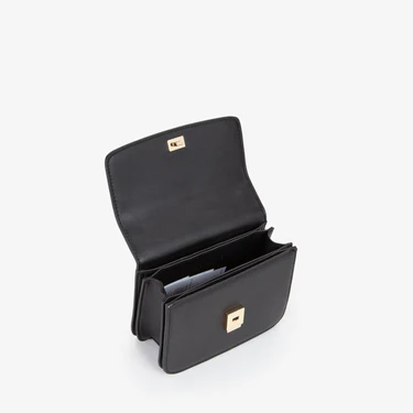 Borsa a spalla con patta Small   VBS8ZT11 VALENTINO Linea FLAP  RE