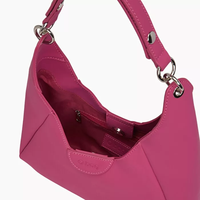 Borsa Hobo  O bag Ginevra  Dimensione cm 17 lunghezza, cm 30 larghezza, 13cm profondità O Bag