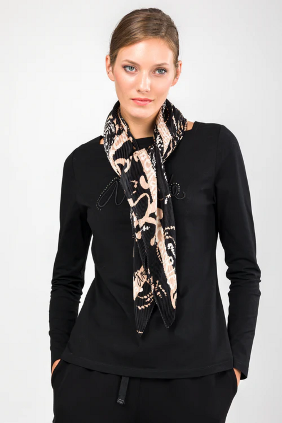 Foulard quadrato arricciato ANEKKE Linea Intentions