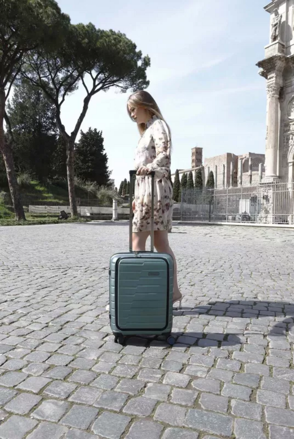 Trolley Cabina 4 Ruote business P/C in polipropilene 075346 TRAVELITE Linea AIR BASE