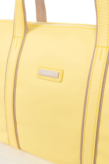 BORSA A MANO CON TRACOLLA HEXAGONA LINEA TARA