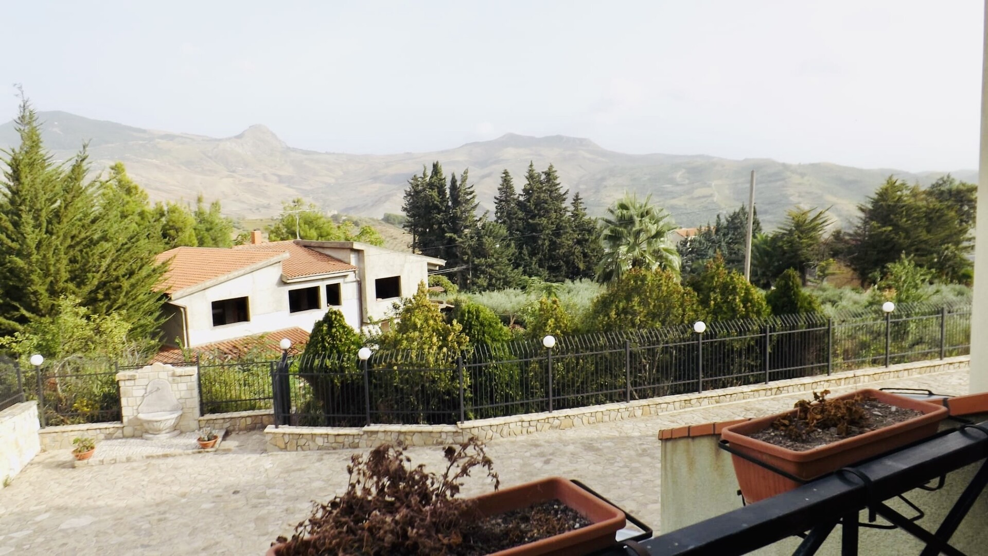Villa in Vendita a Bivona (Agrigento)