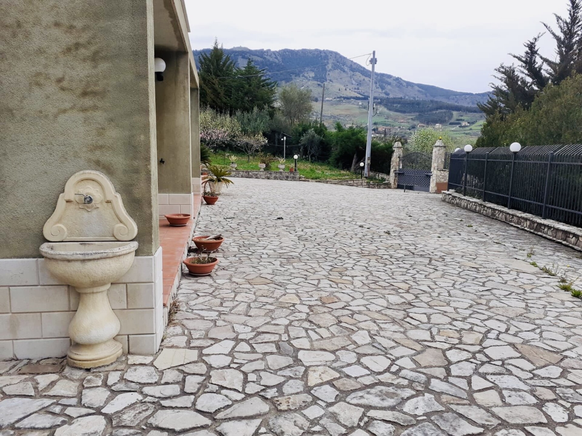 Villa in Vendita a Bivona (Agrigento)