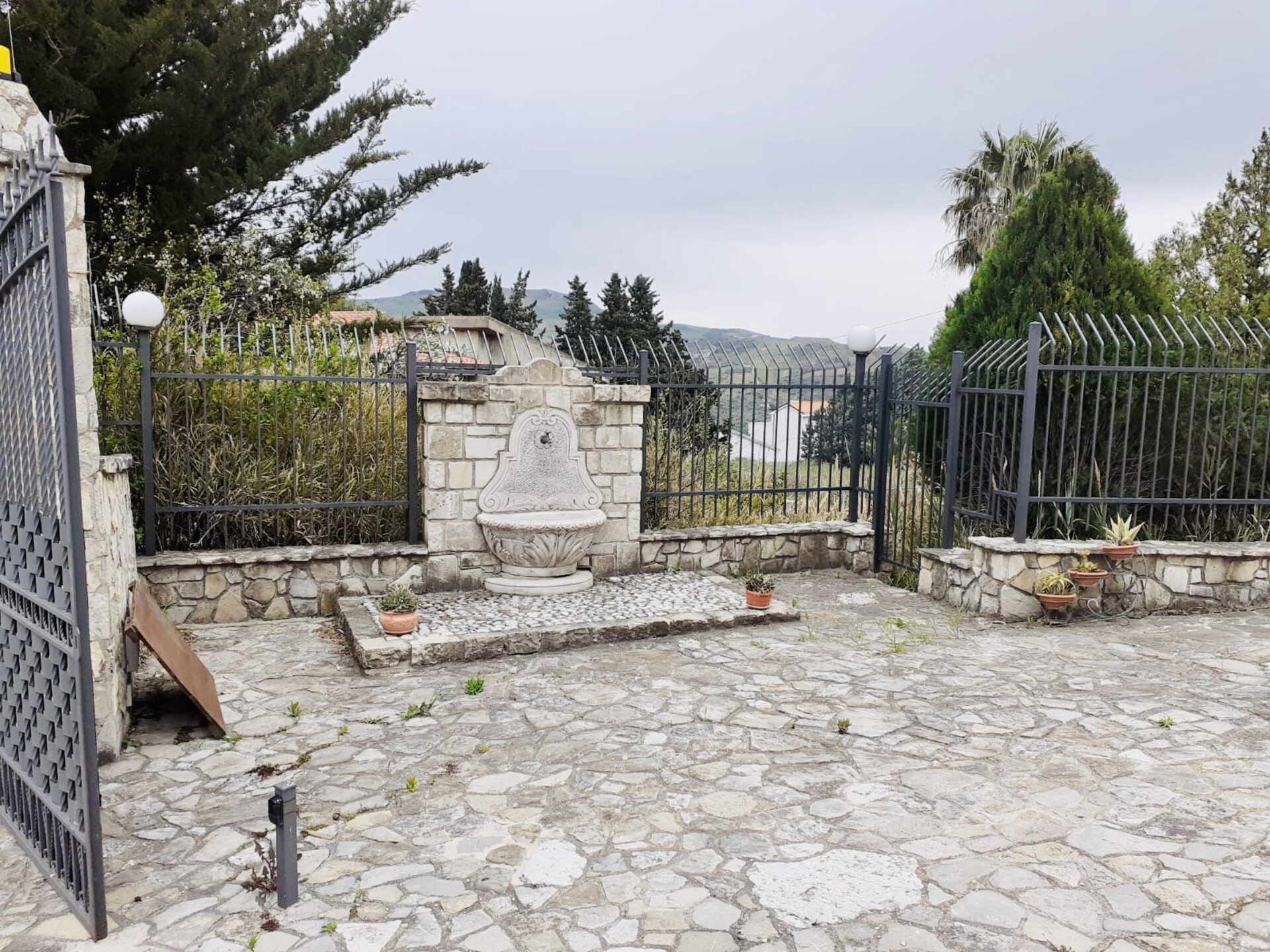Villa in Vendita a Bivona (Agrigento)