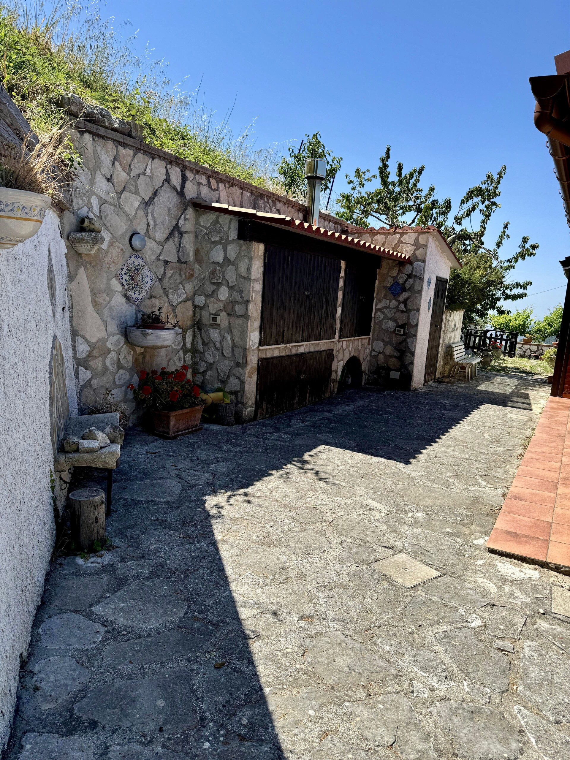 Rustico di campagna in Vendita a Chiusa Sclafani (Palermo)